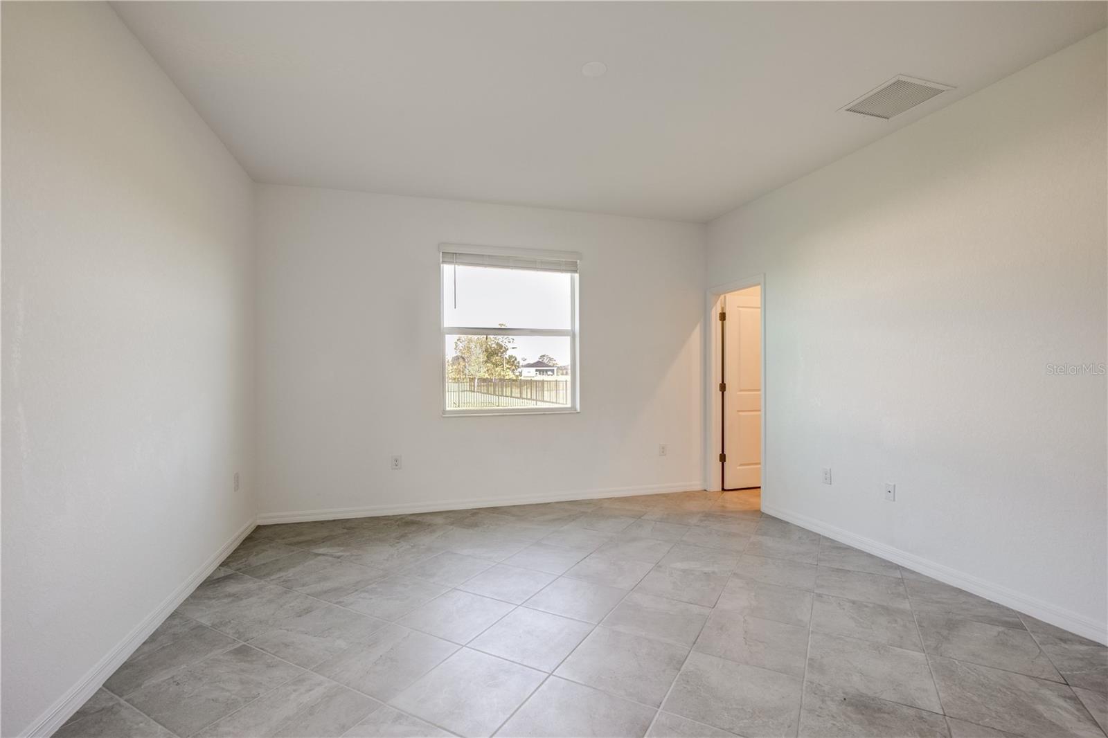 Image 14 of 28 For 19065 Cabernet Court