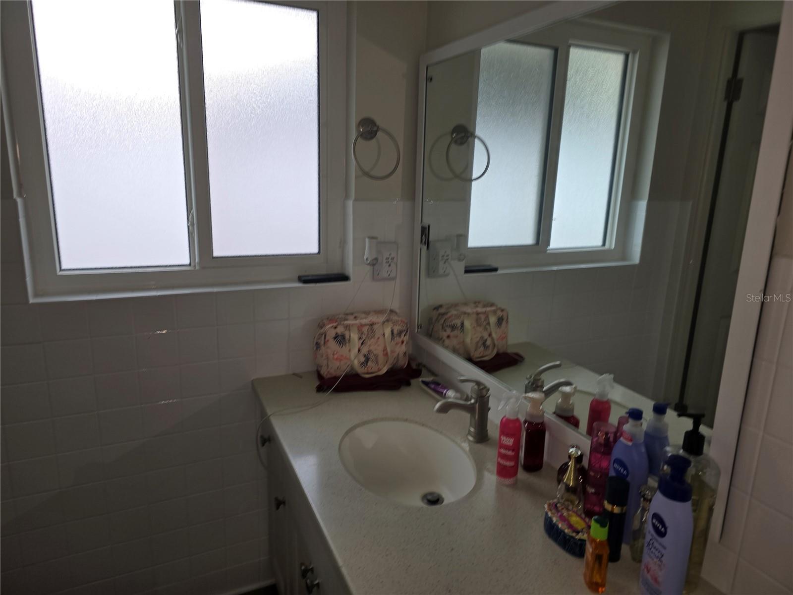 Image 7 of 14 For 5420 Starwood Place