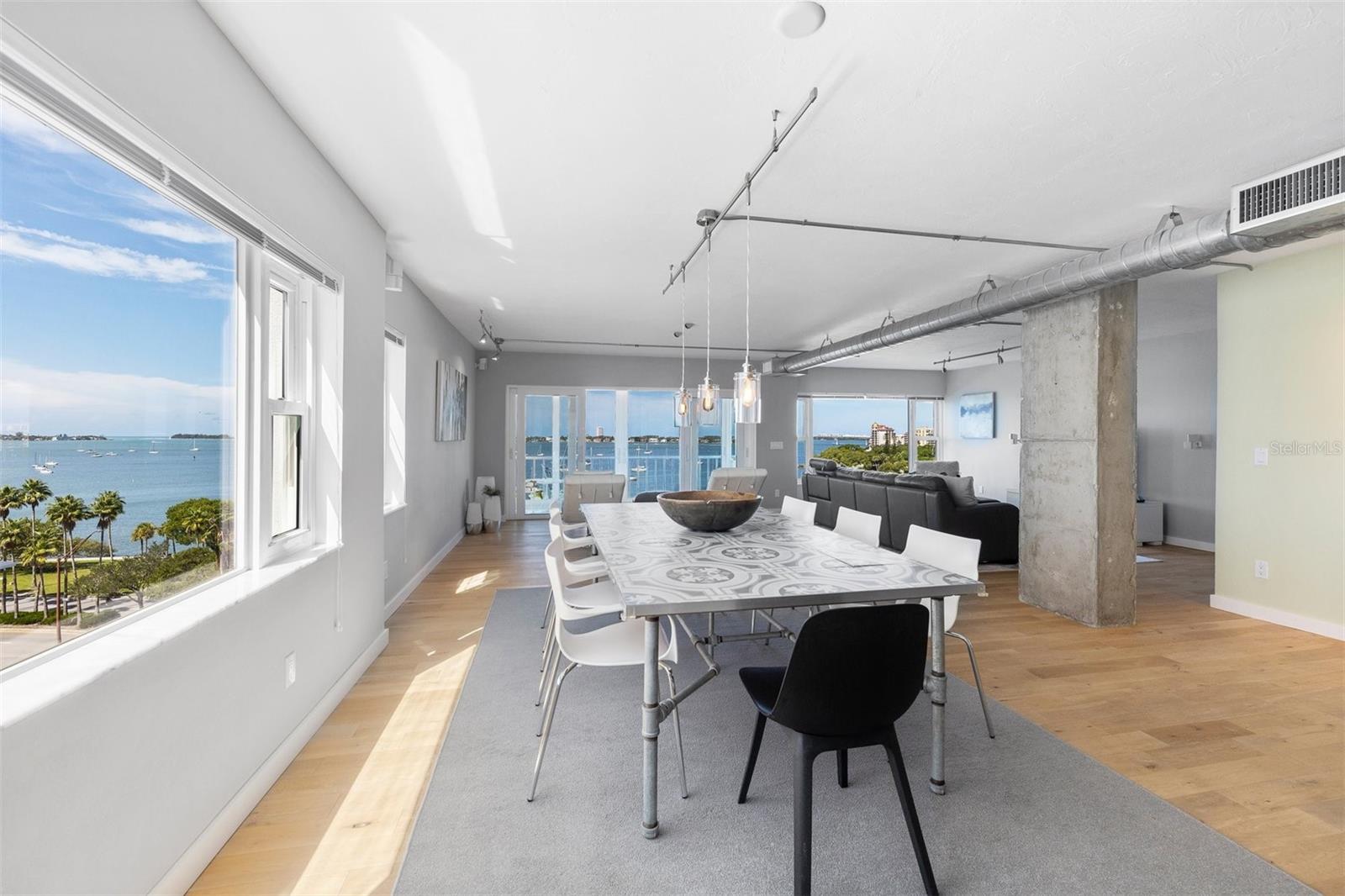 Image 14 of 37 For 555 Gulfstream Avenue 804