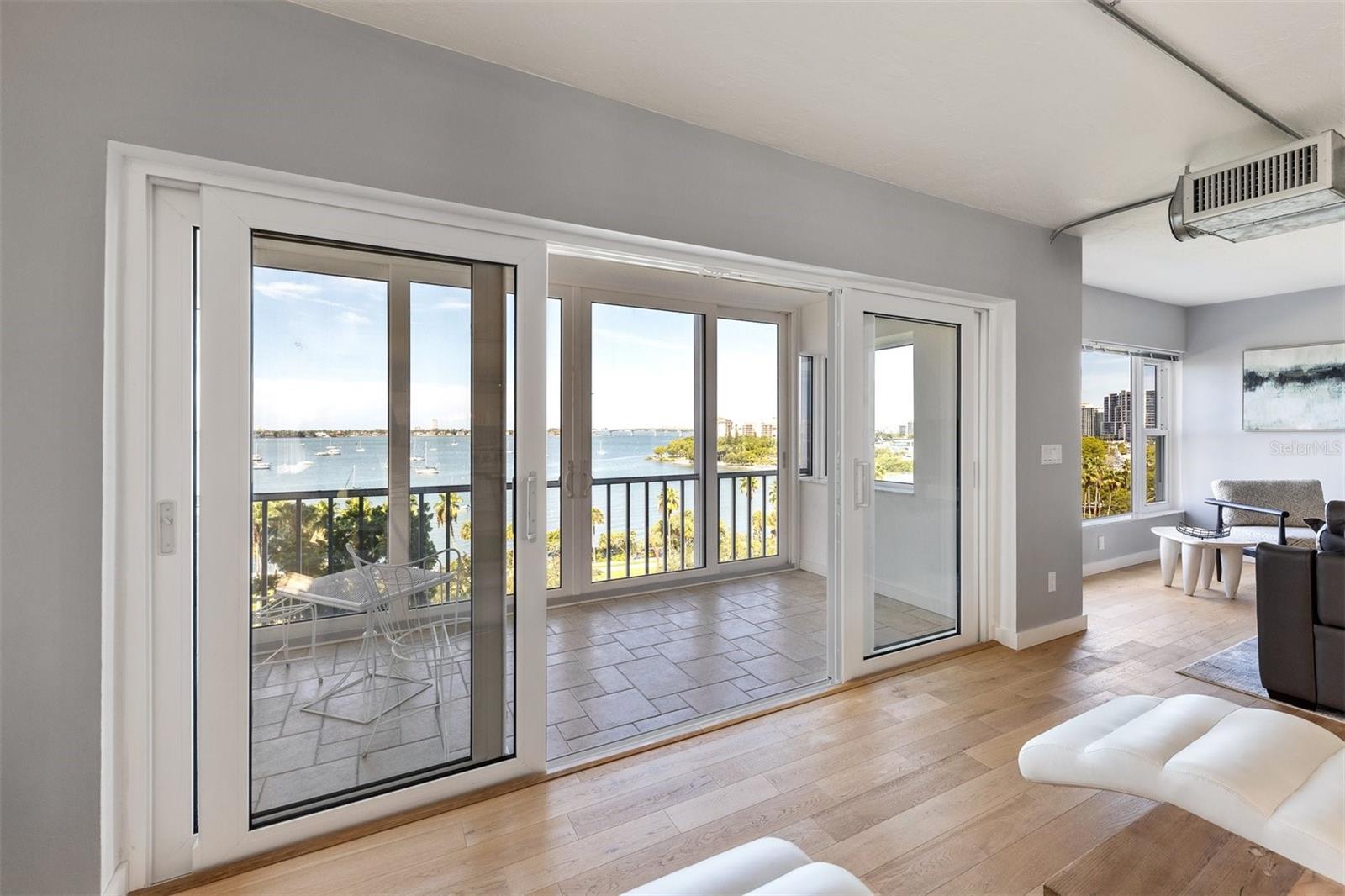 Image 15 of 37 For 555 Gulfstream Avenue 804