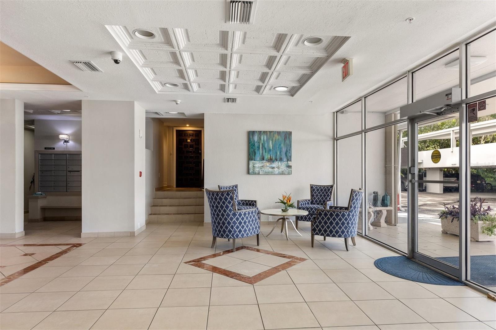 Image 27 of 37 For 555 Gulfstream Avenue 804