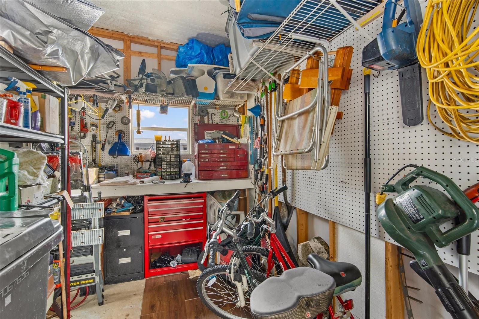 Image 22 of 31 For 3102 92nd Street Court E