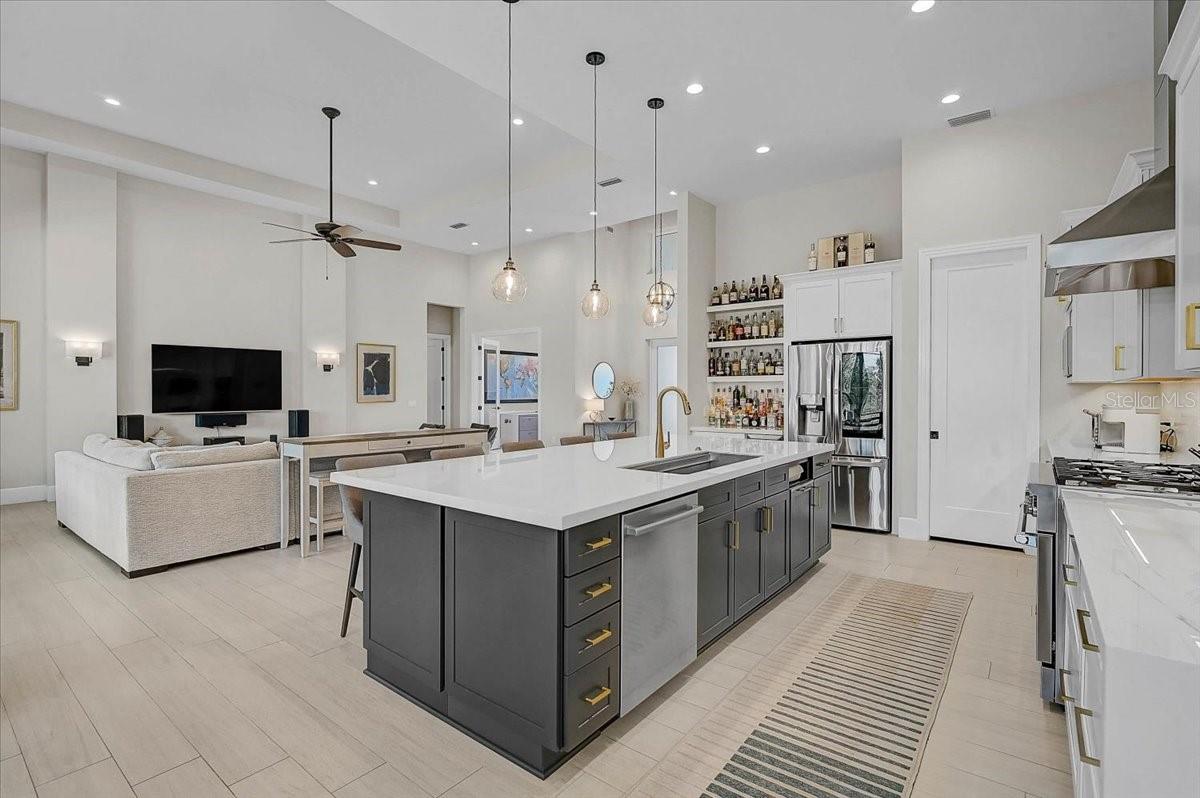 Image 11 of 53 For 960 Highland Circle