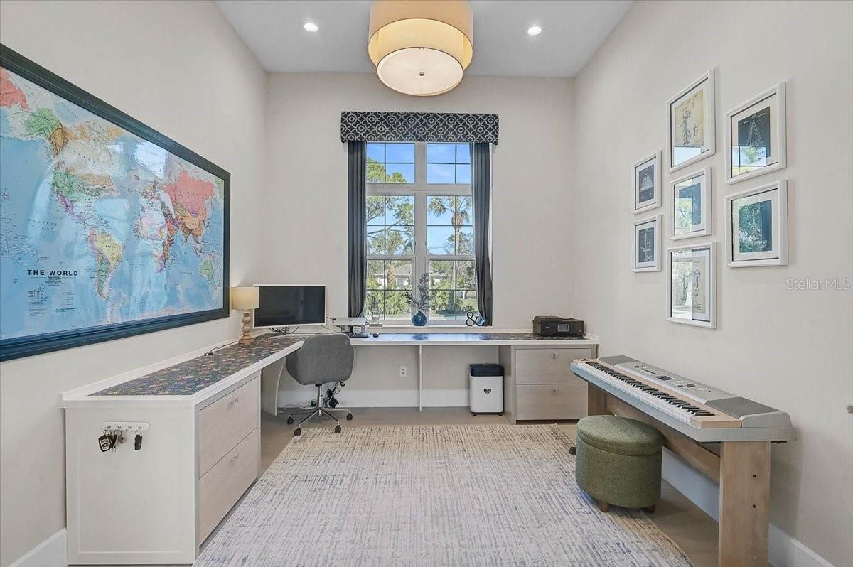 Image 15 of 53 For 960 Highland Circle