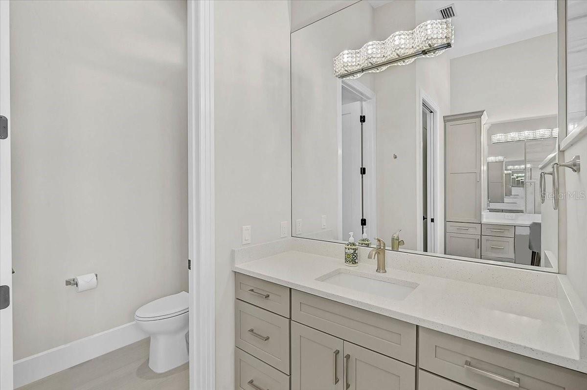 Image 22 of 53 For 960 Highland Circle