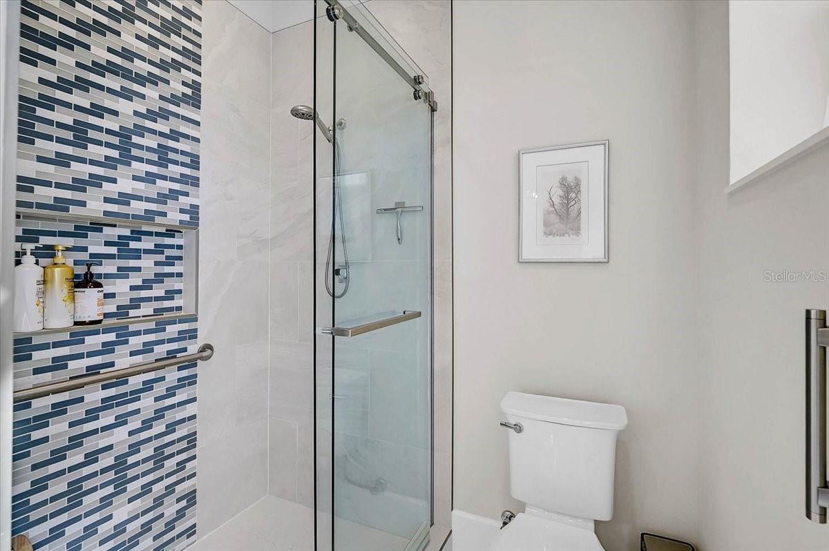 Image 26 of 53 For 960 Highland Circle