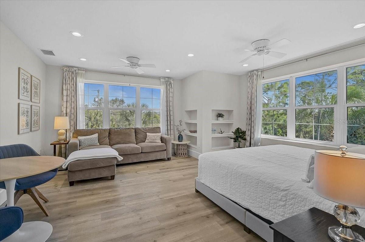 Image 33 of 53 For 960 Highland Circle