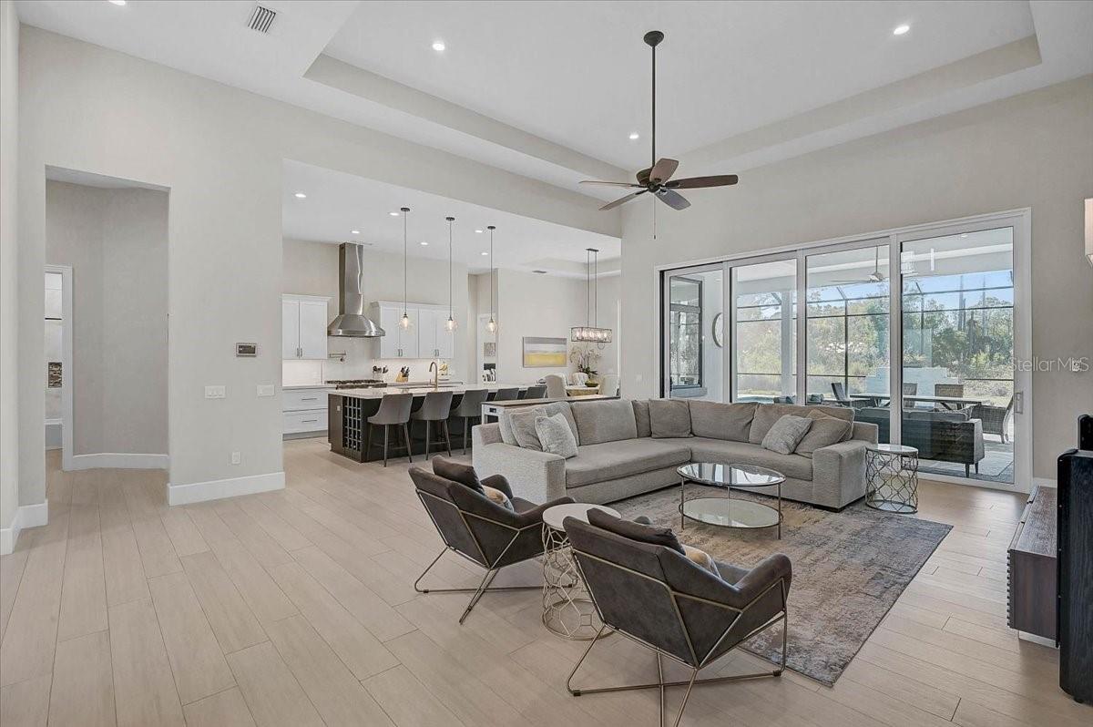 Image 7 of 53 For 960 Highland Circle