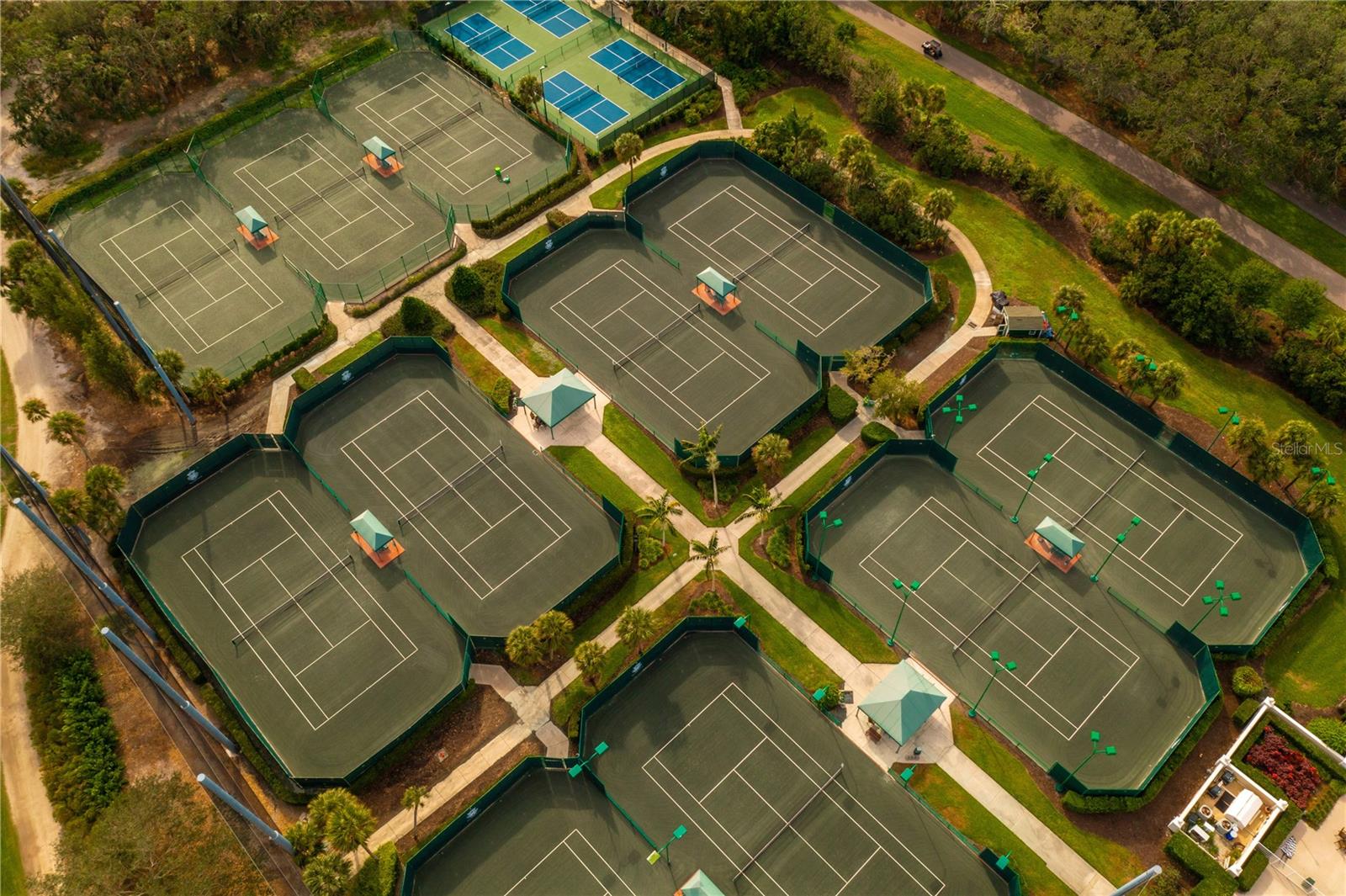 Image 54 of 62 For 385 N Point Road 304