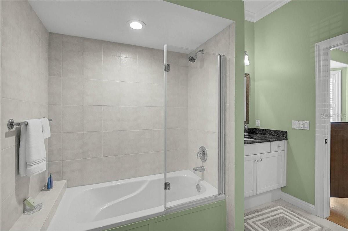 Image 31 of 74 For 25 Sugar Mill Drive