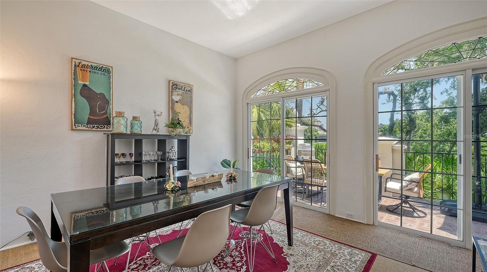 Image 15 of 69 For 33 Bishops Court Road 118