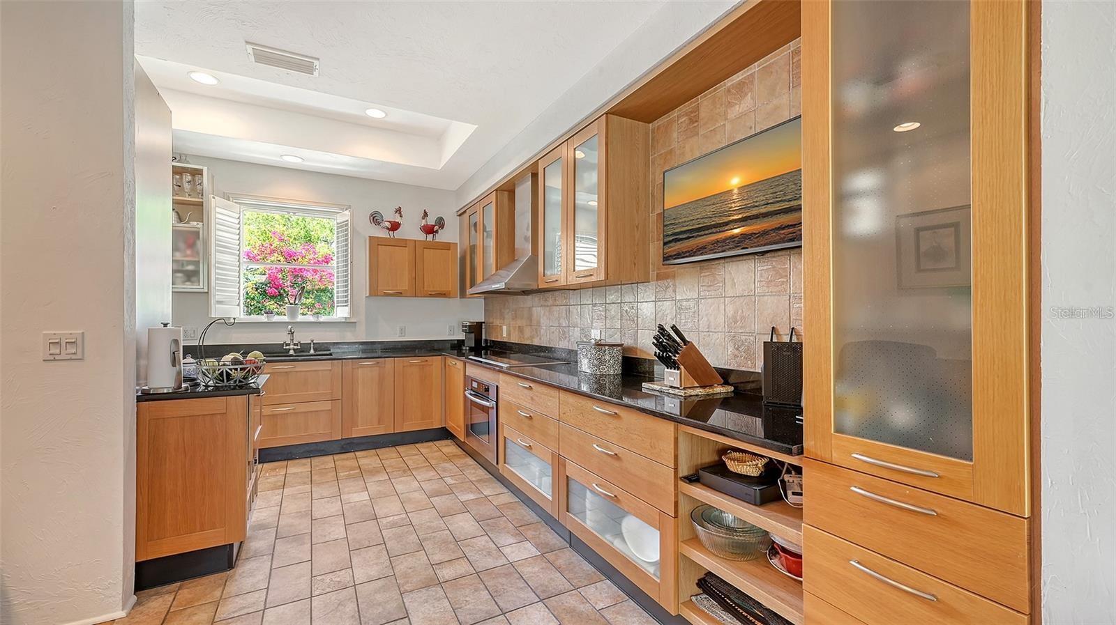 Image 18 of 69 For 33 Bishops Court Road 118