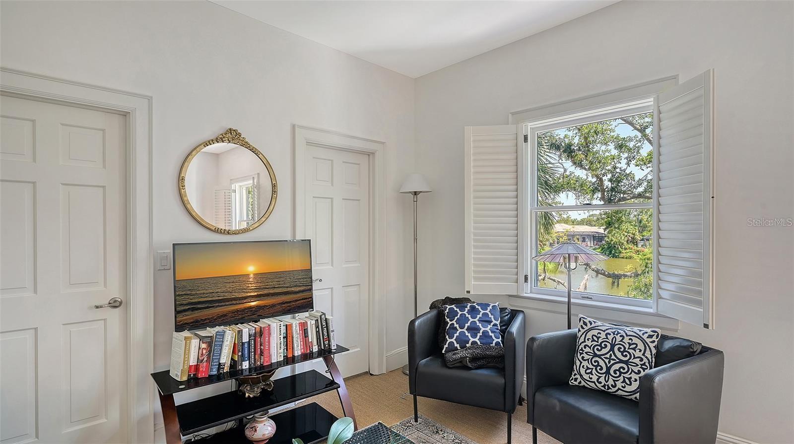 Image 27 of 69 For 33 Bishops Court Road 118