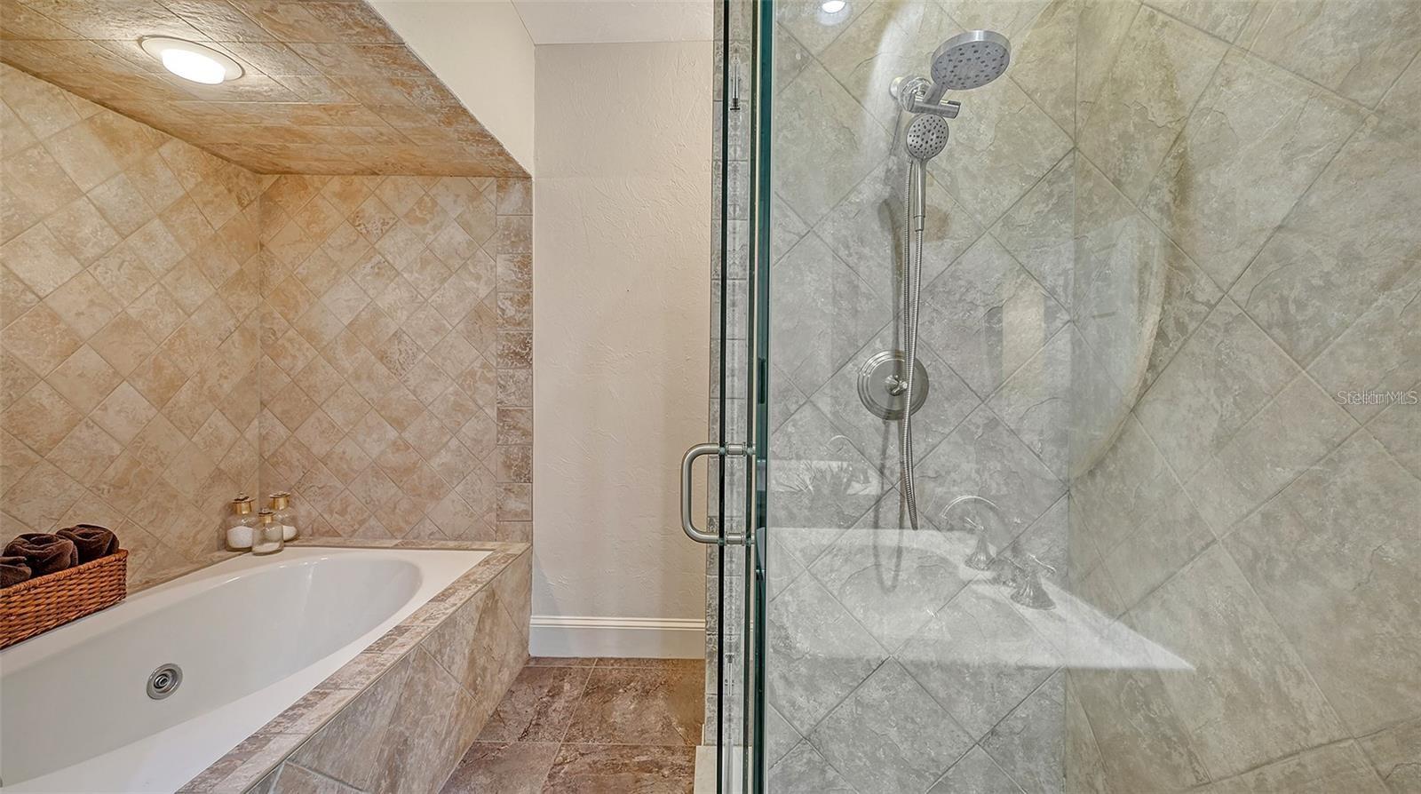 Image 29 of 69 For 33 Bishops Court Road 118