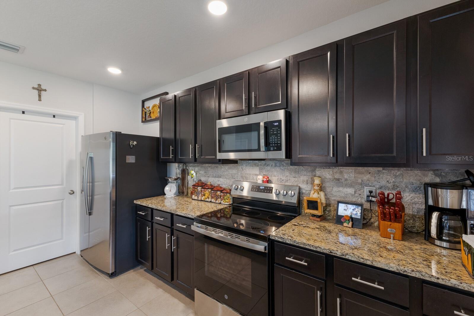 Image 12 of 74 For 343 Tierra Verde Way