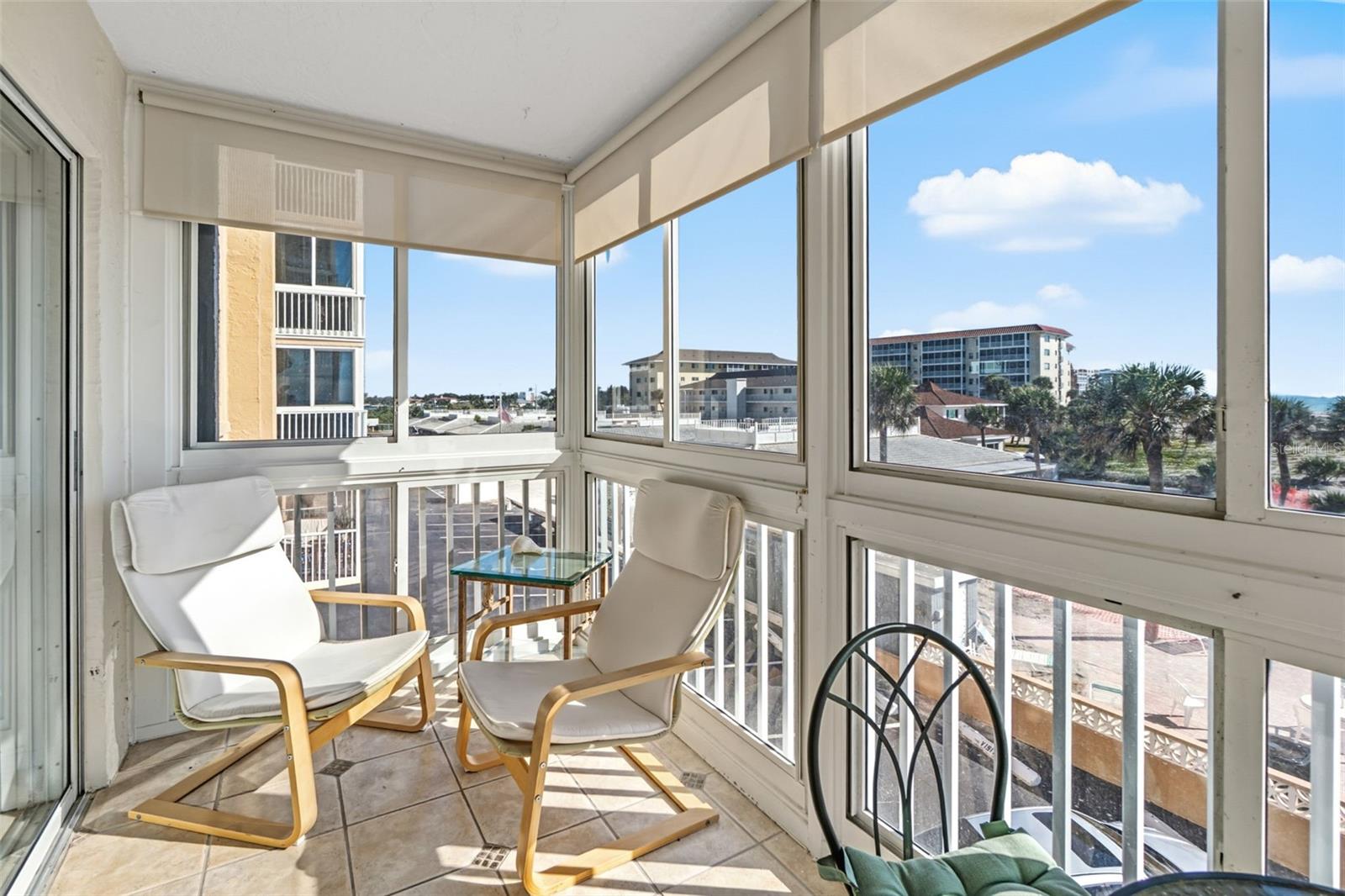 Image 11 of 35 For 1255 Tarpon Center Drive 315