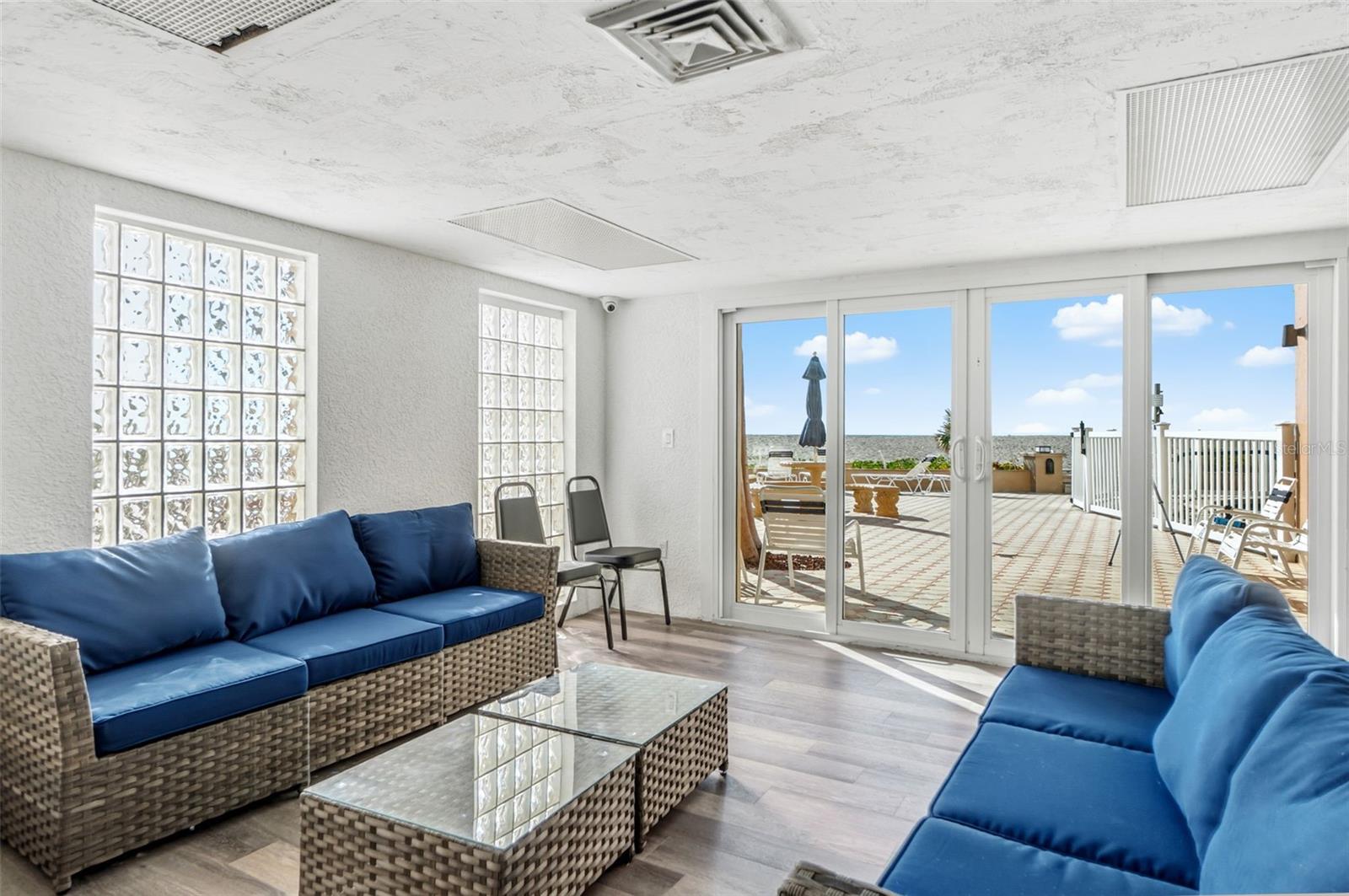 Image 31 of 35 For 1255 Tarpon Center Drive 315