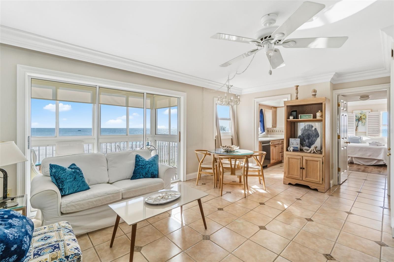 Image 4 of 35 For 1255 Tarpon Center Drive 315