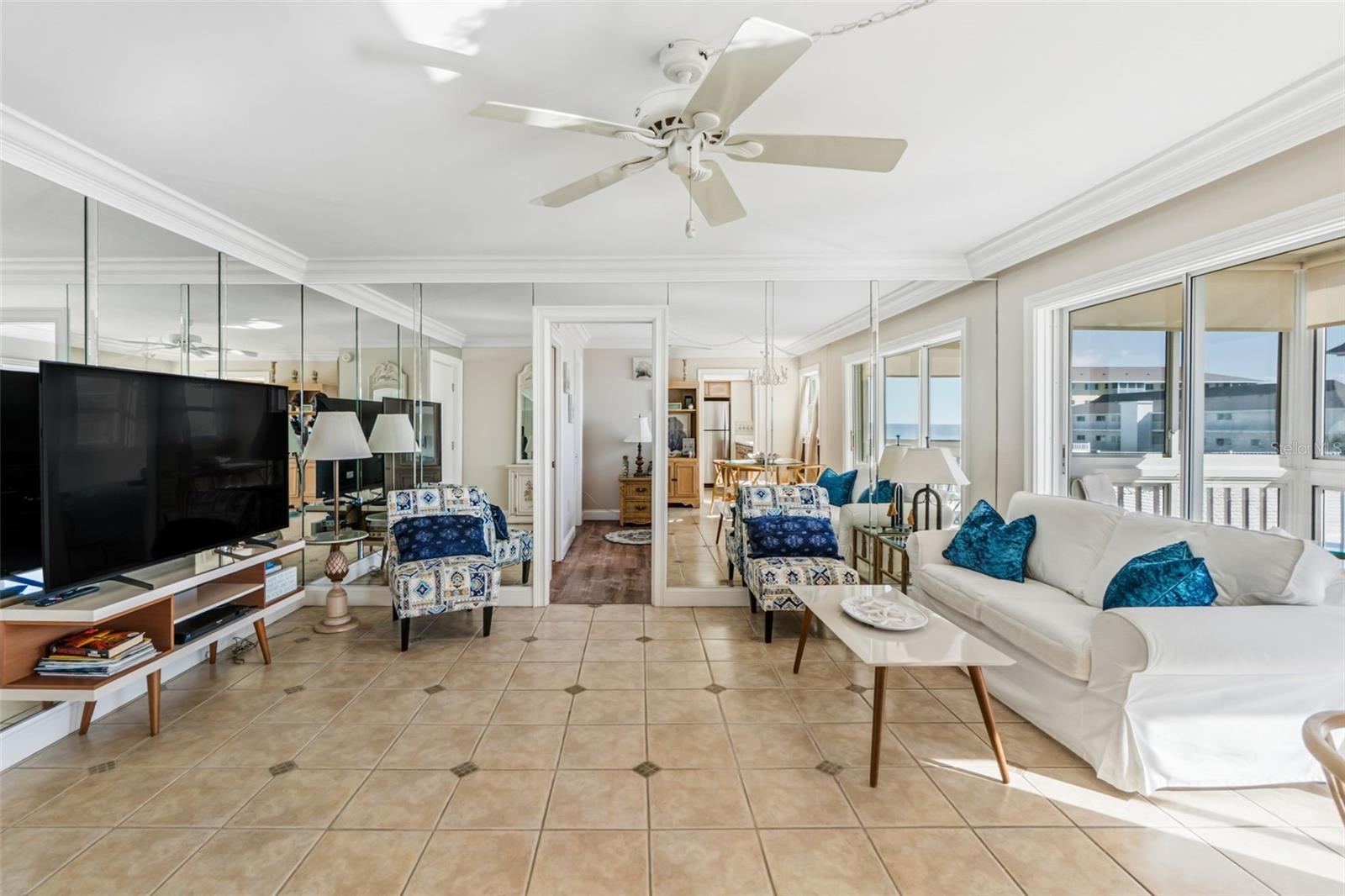 Image 7 of 35 For 1255 Tarpon Center Drive 315