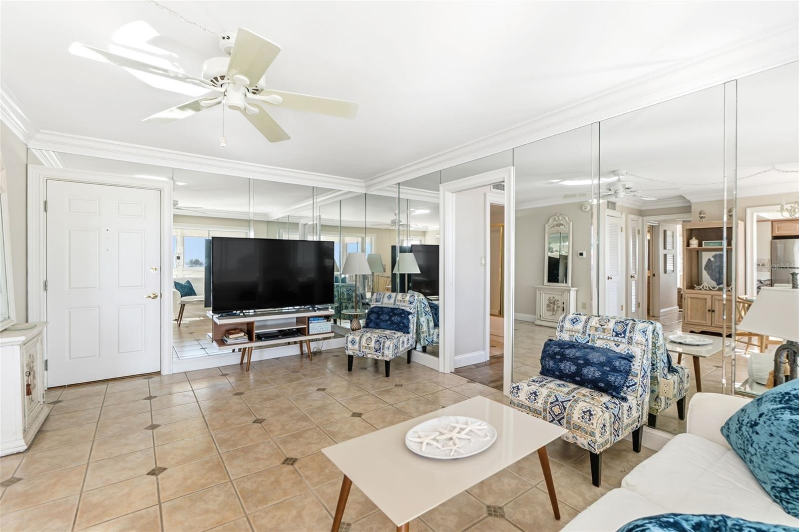 Image 8 of 35 For 1255 Tarpon Center Drive 315