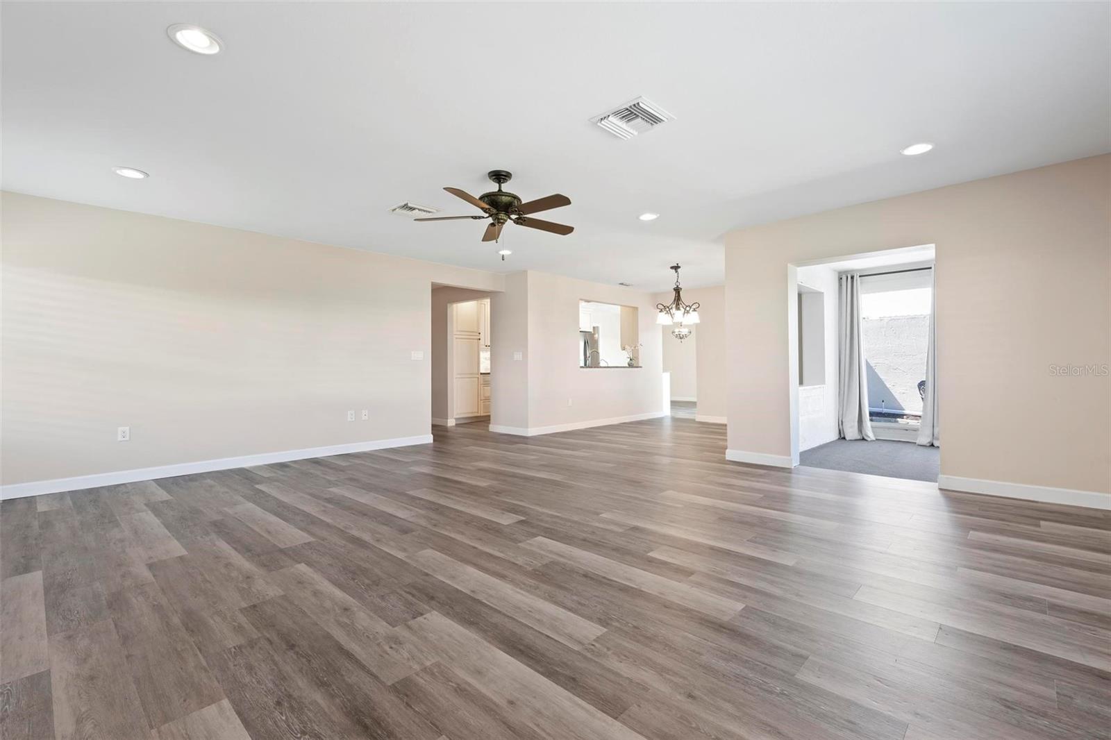 Image 12 of 48 For 6902 8th Avenue W