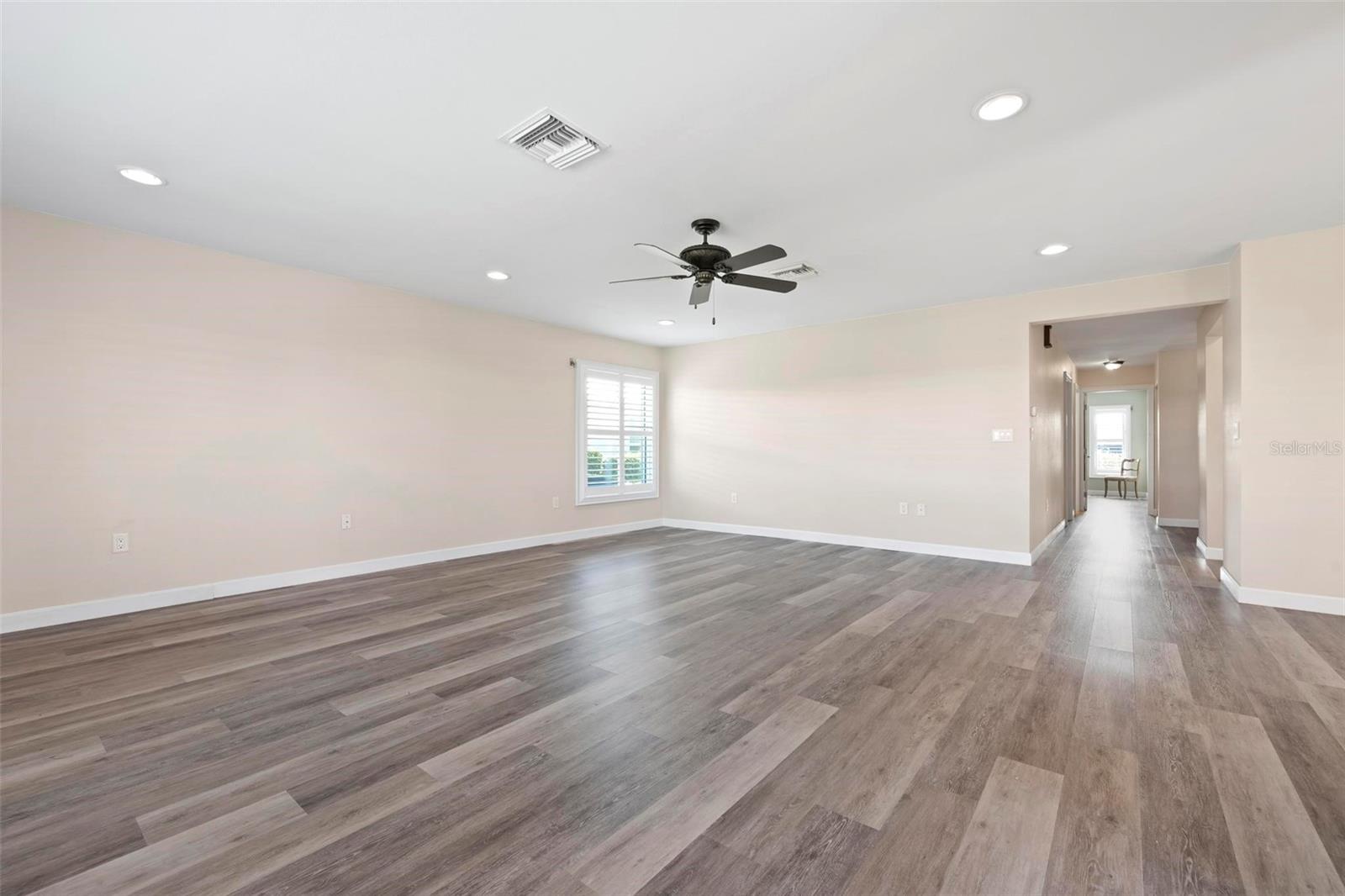 Image 14 of 48 For 6902 8th Avenue W