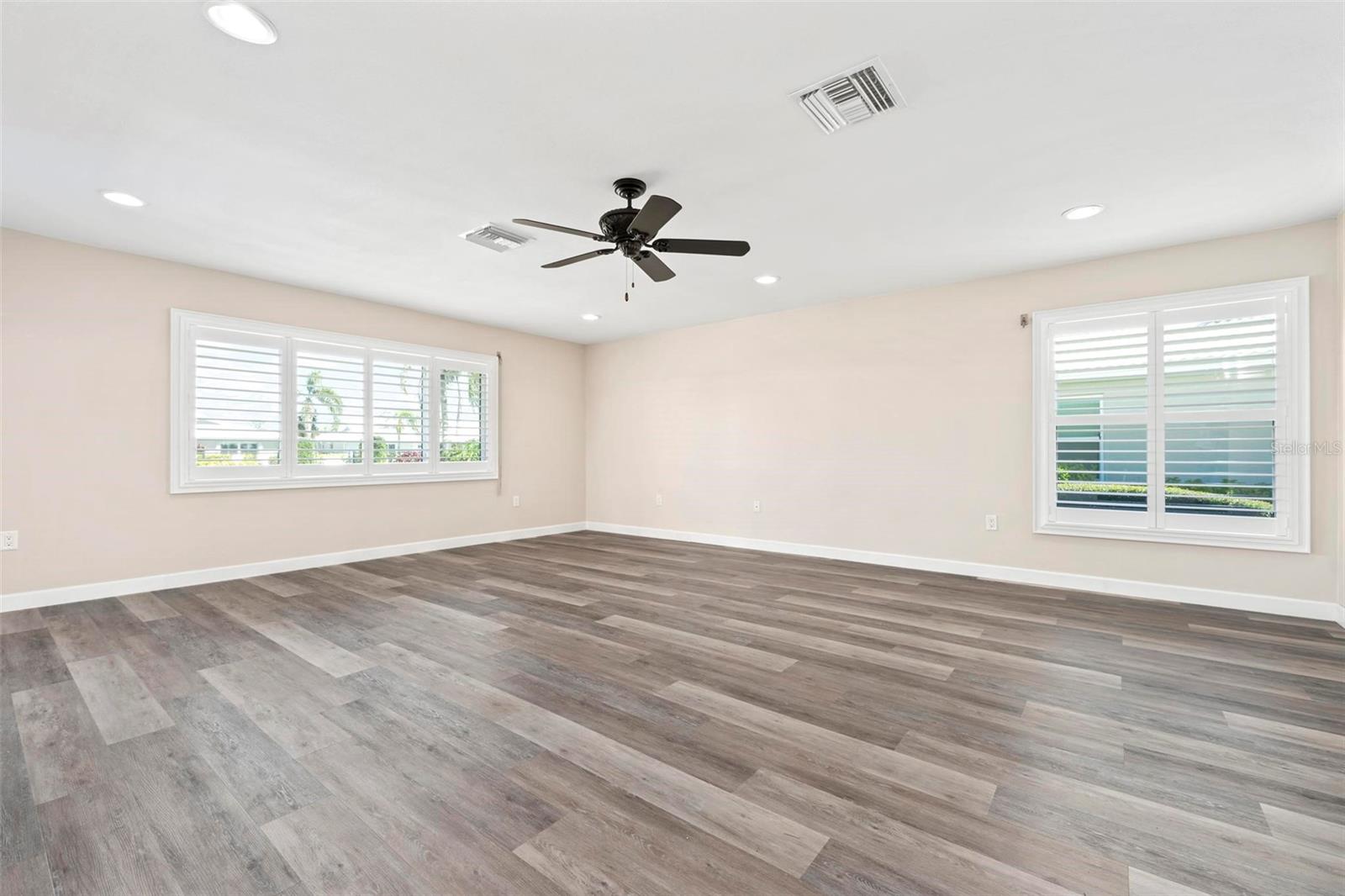 Image 16 of 48 For 6902 8th Avenue W