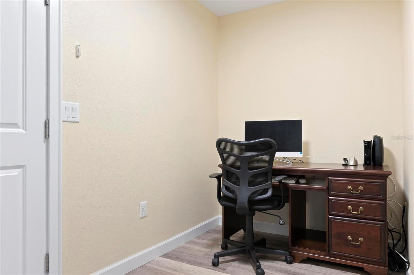 Image 27 of 48 For 6902 8th Avenue W