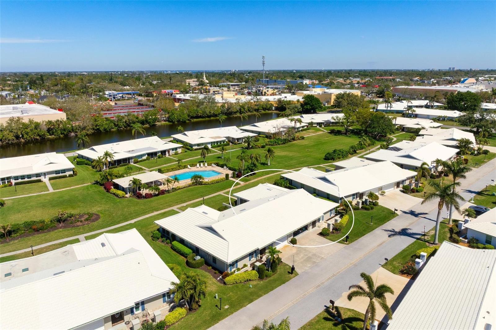 Image 4 of 48 For 6902 8th Avenue W