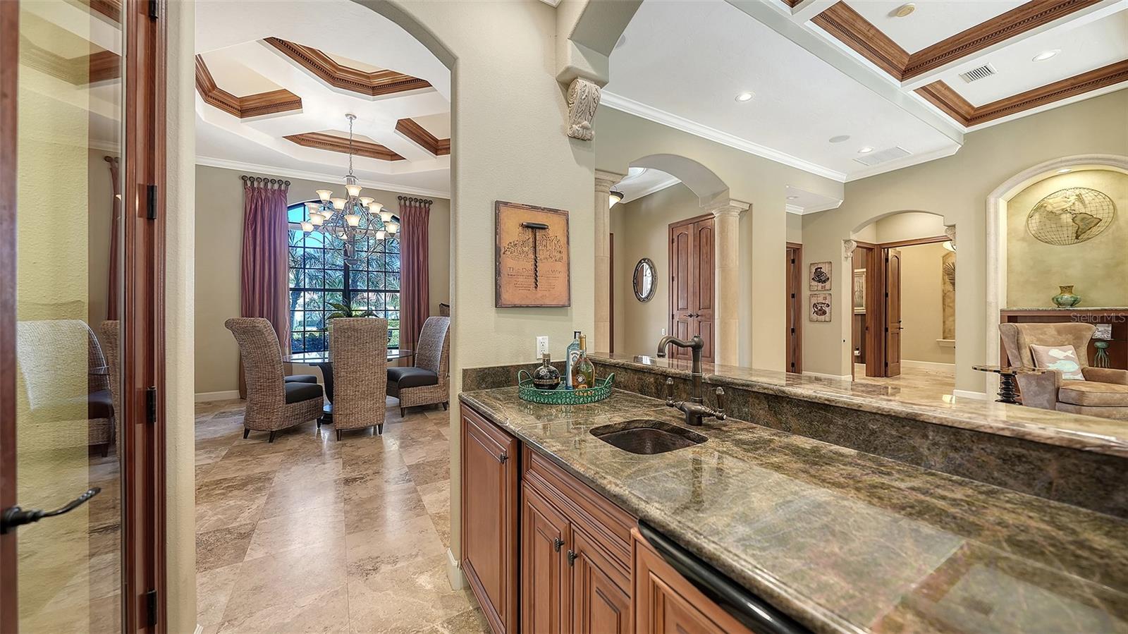 Image 14 of 68 For 8864 Enclave Court