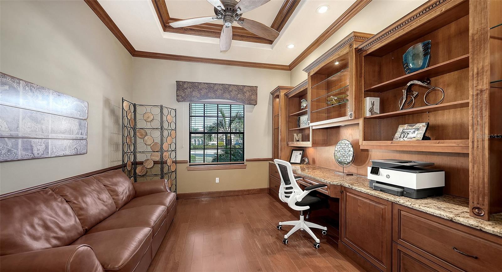 Image 31 of 68 For 8864 Enclave Court