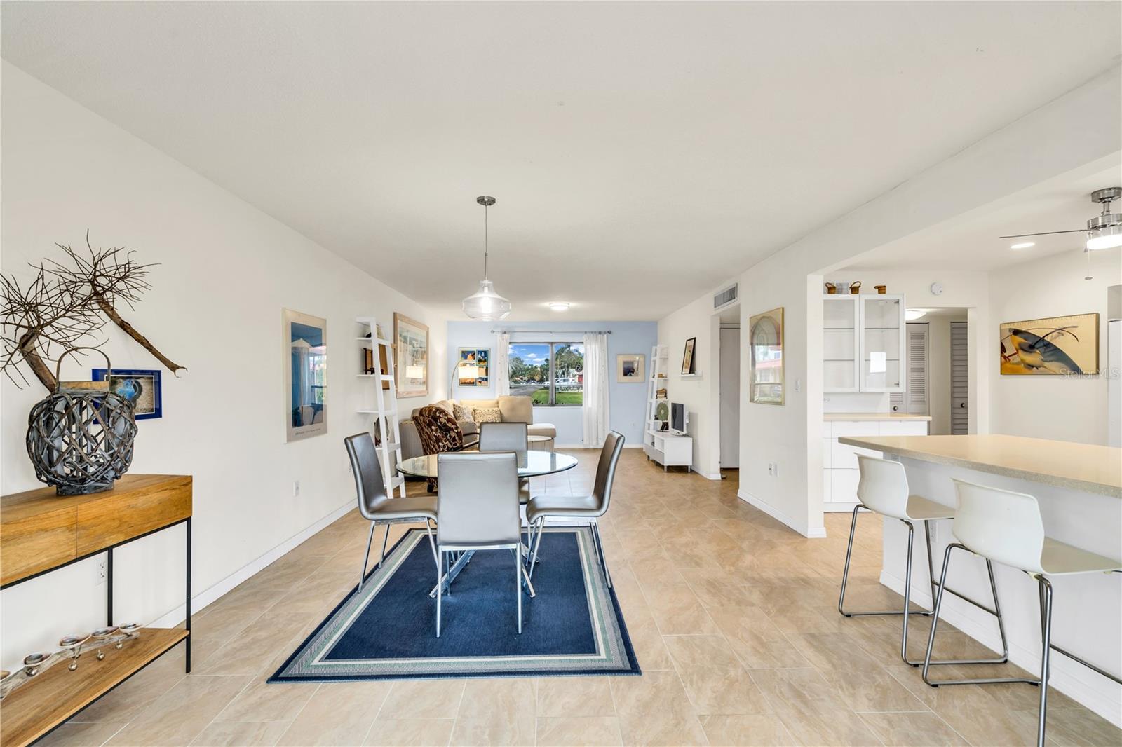 Image 15 of 41 For 3866 Catalina Drive