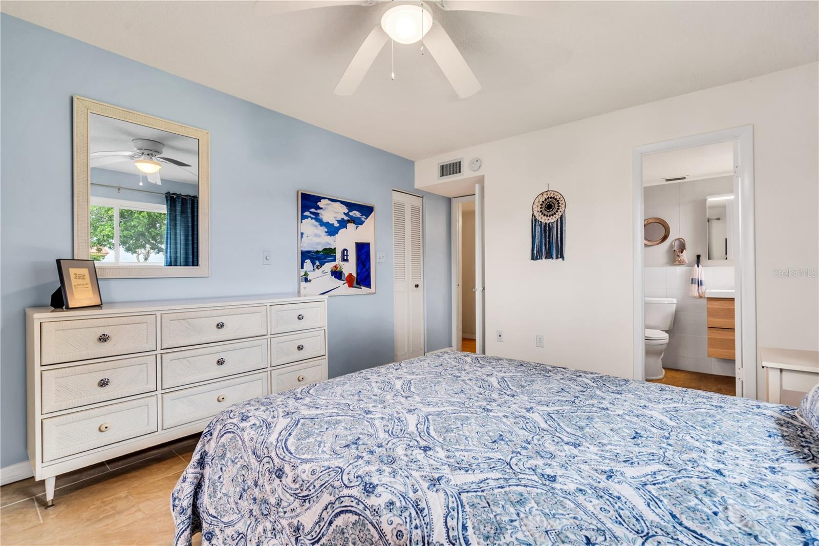 Image 26 of 41 For 3866 Catalina Drive