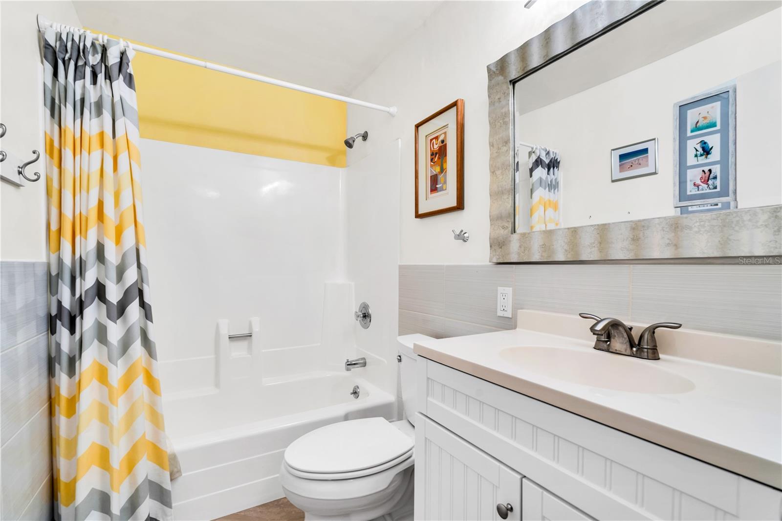 Image 29 of 41 For 3866 Catalina Drive