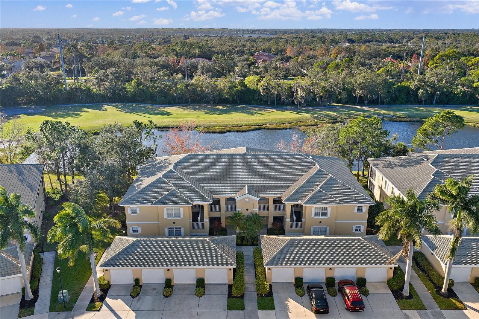 Image 37 of 50 For 6318 Grand Oak Circle 204