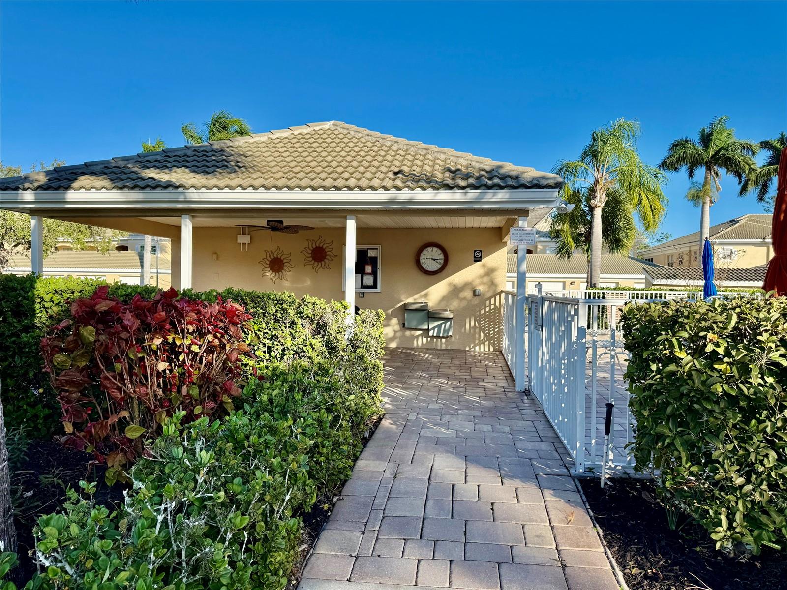 Image 38 of 50 For 6318 Grand Oak Circle 204