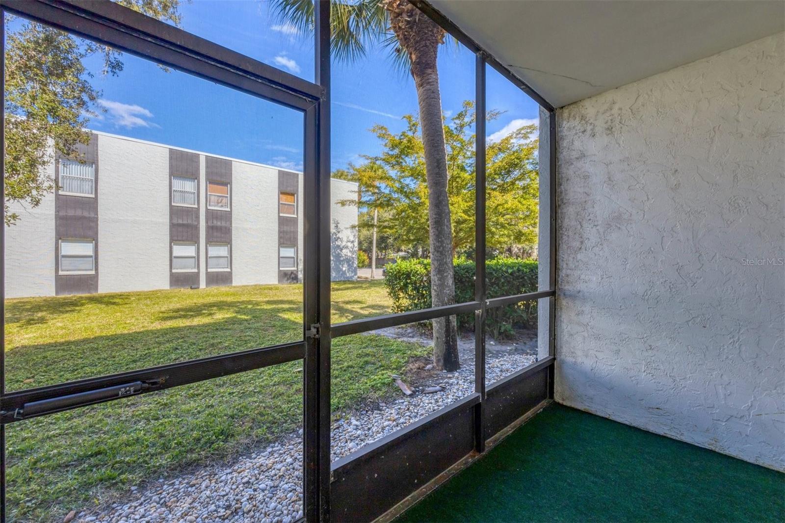 Image 18 of 31 For 3231 Beneva Road 103