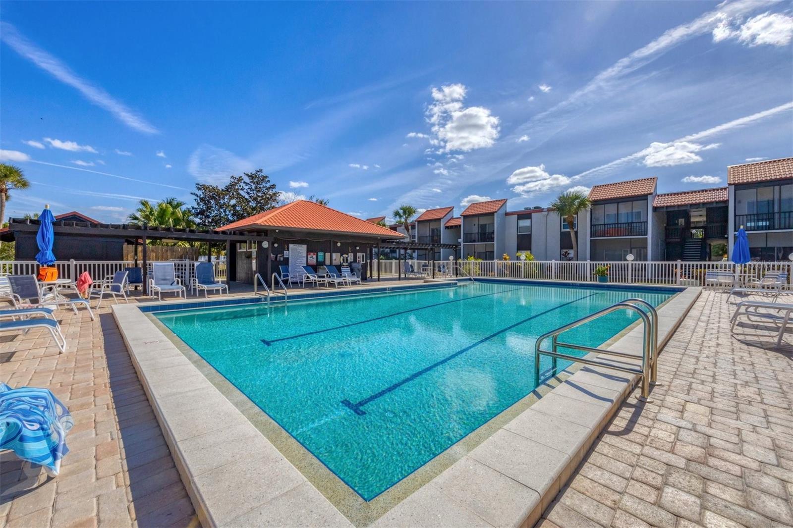 Image 21 of 31 For 3231 Beneva Road 103