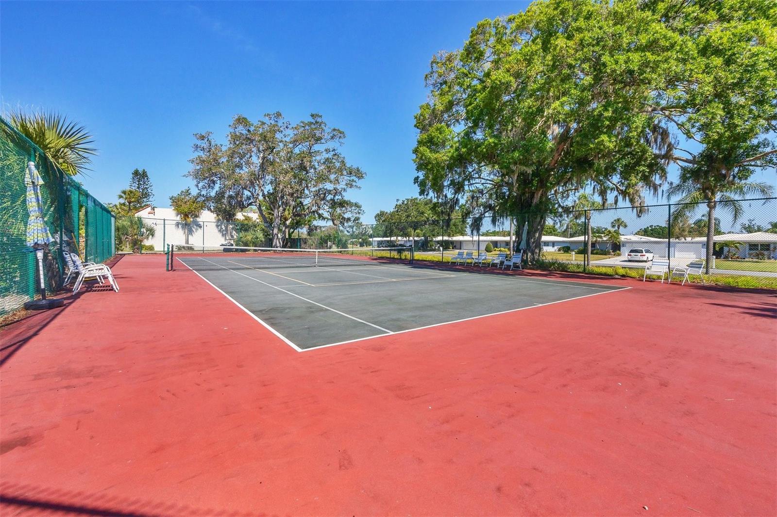 Image 28 of 31 For 3231 Beneva Road 103