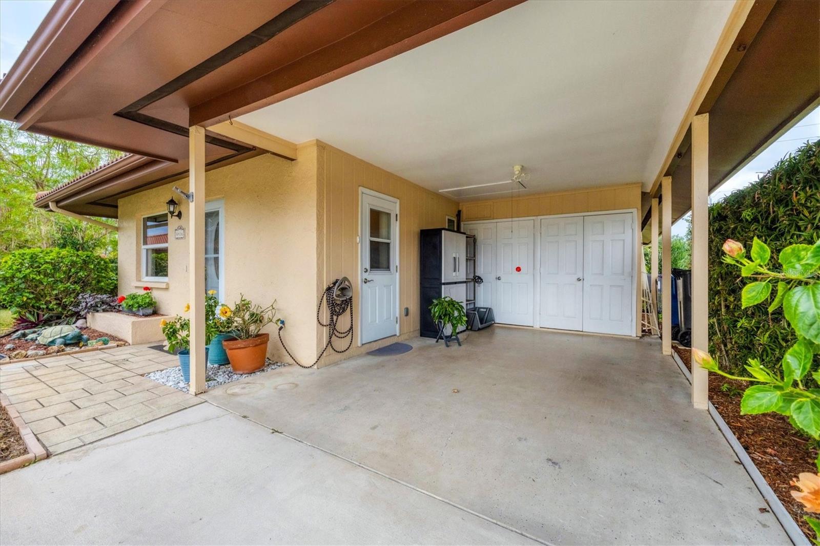 Image 2 of 38 For 6416 Mercer Road