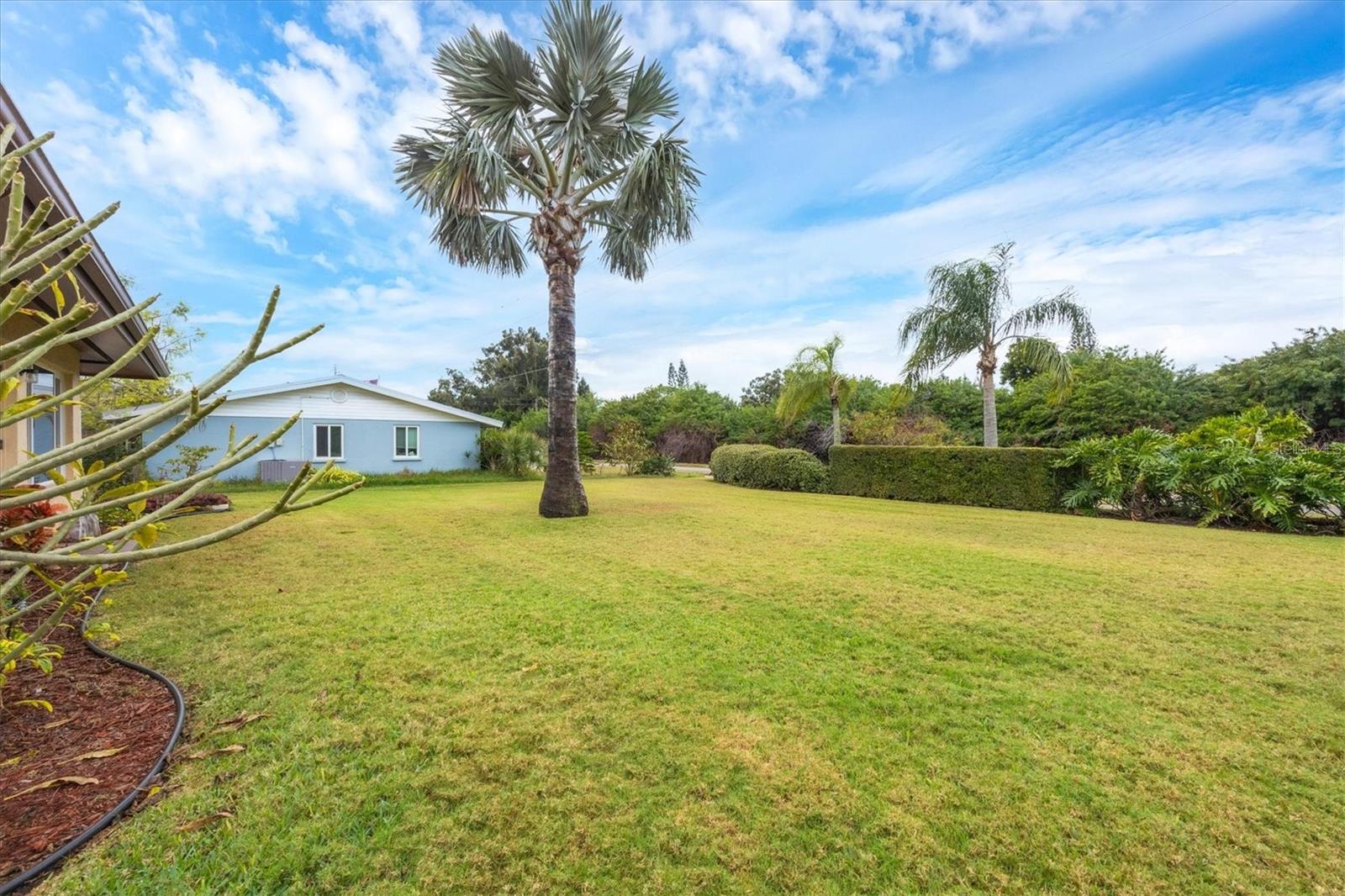 Image 29 of 38 For 6416 Mercer Road