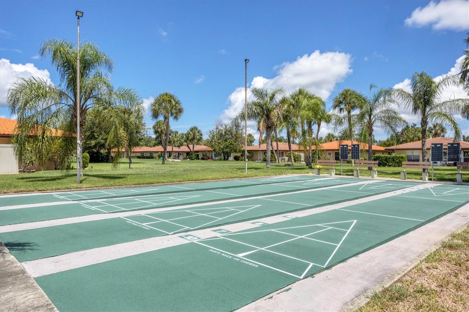 Image 33 of 38 For 6416 Mercer Road