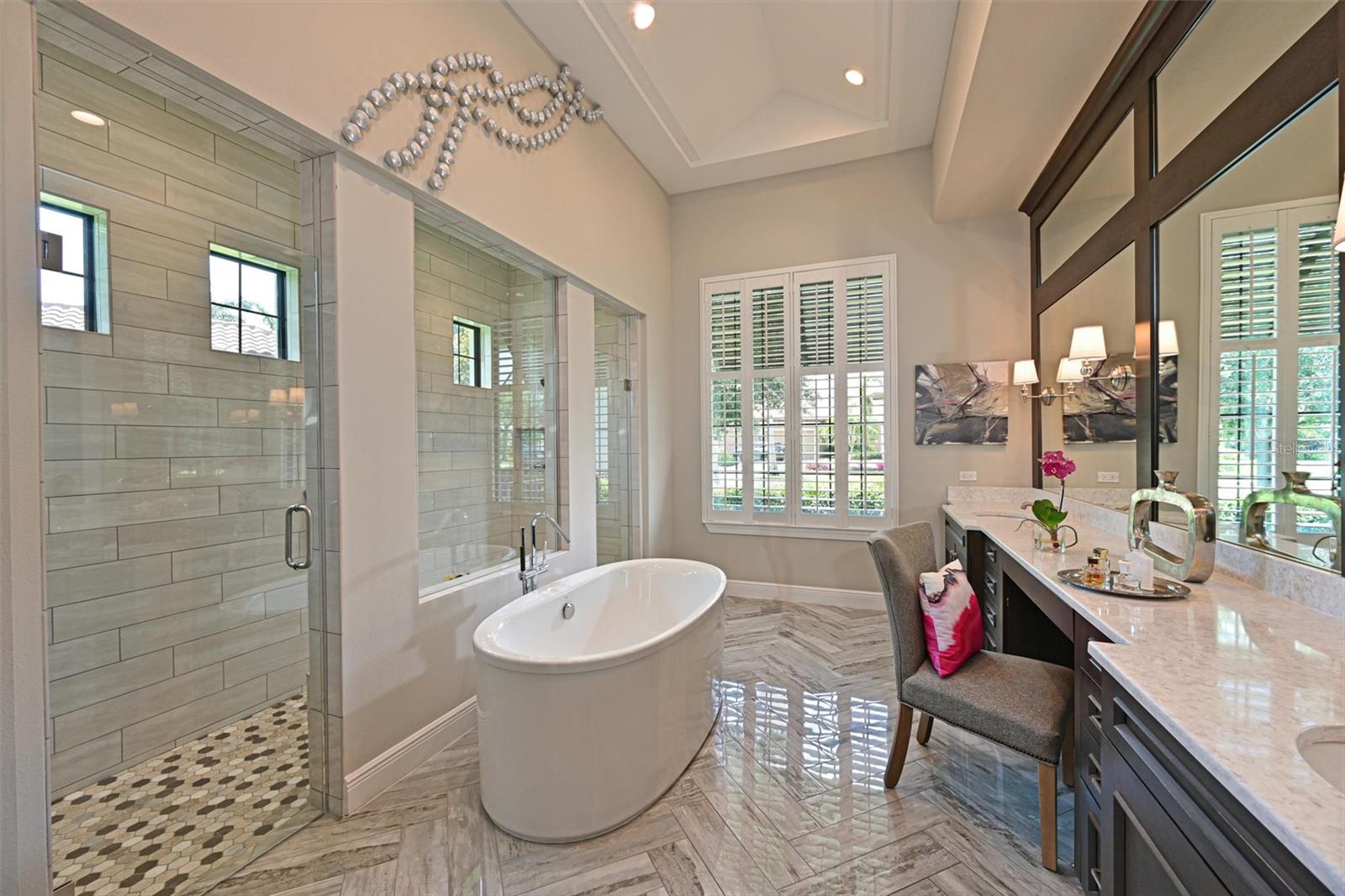 Image 18 of 57 For 11807 Rive Isle Run