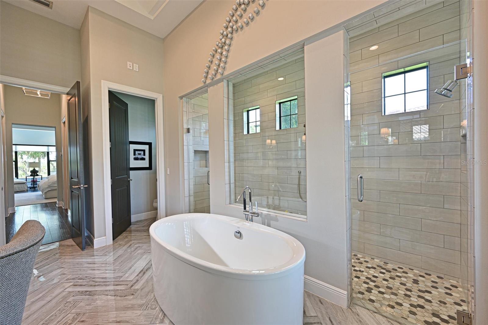 Image 19 of 57 For 11807 Rive Isle Run