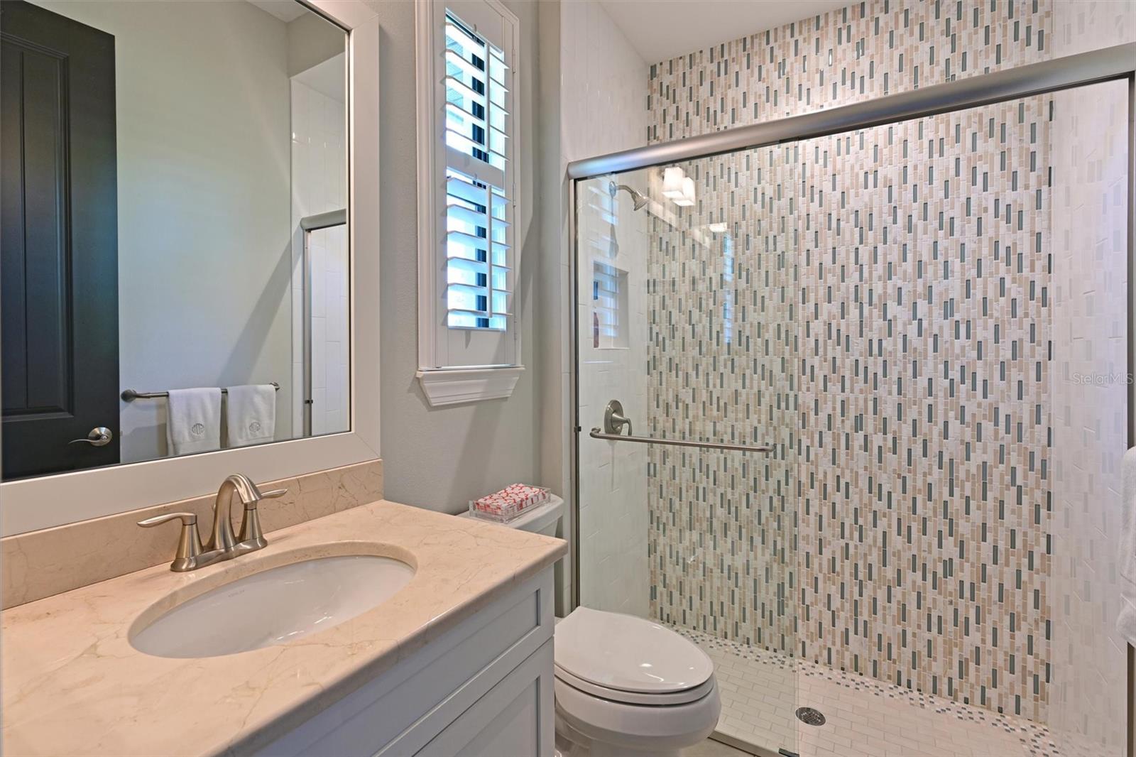 Image 25 of 57 For 11807 Rive Isle Run