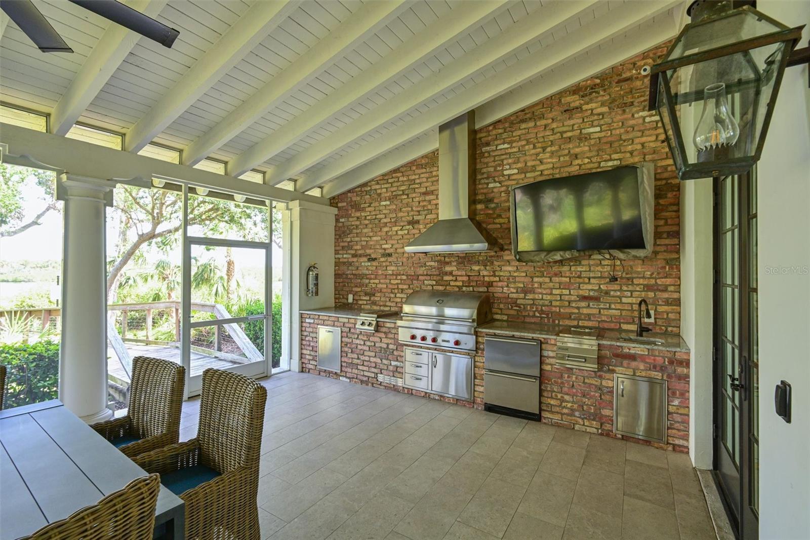 Image 44 of 57 For 11807 Rive Isle Run