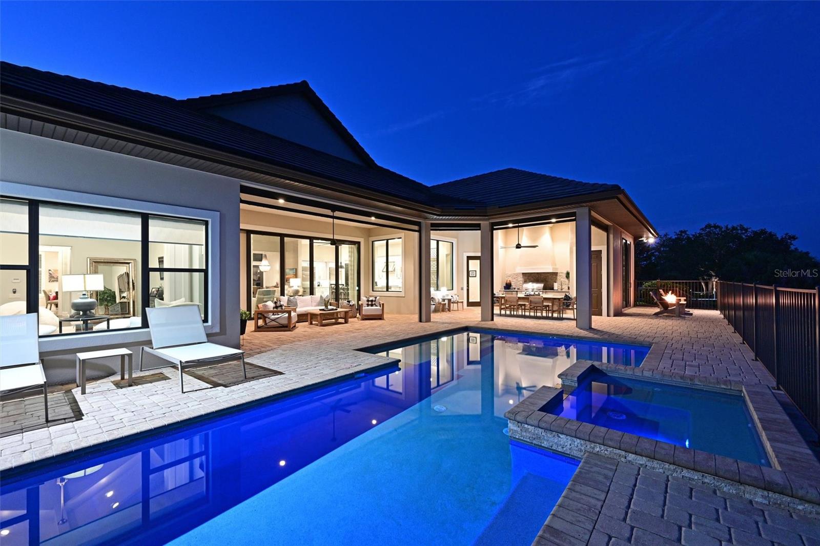 Image 56 of 57 For 11807 Rive Isle Run