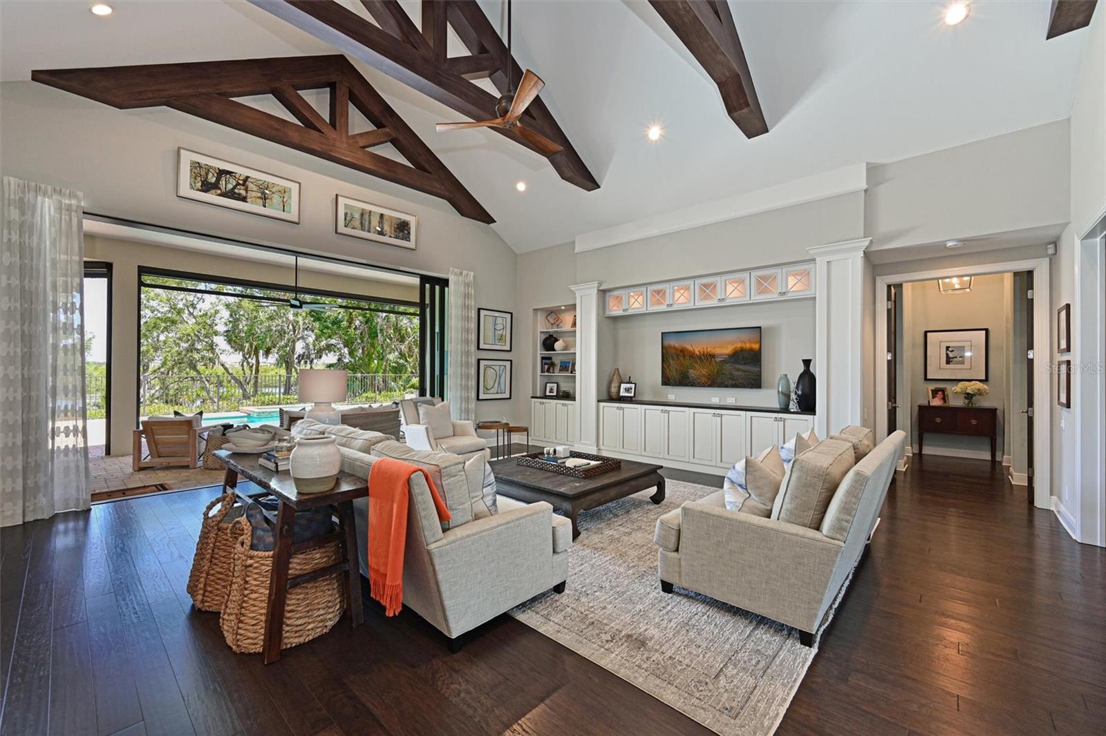 Image 6 of 57 For 11807 Rive Isle Run