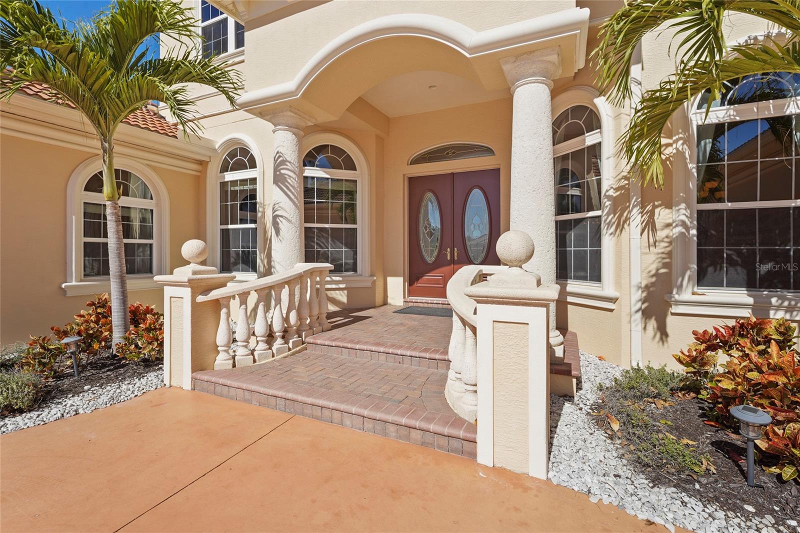 Image 22 of 87 For 6123 9th Avenue Circle Ne