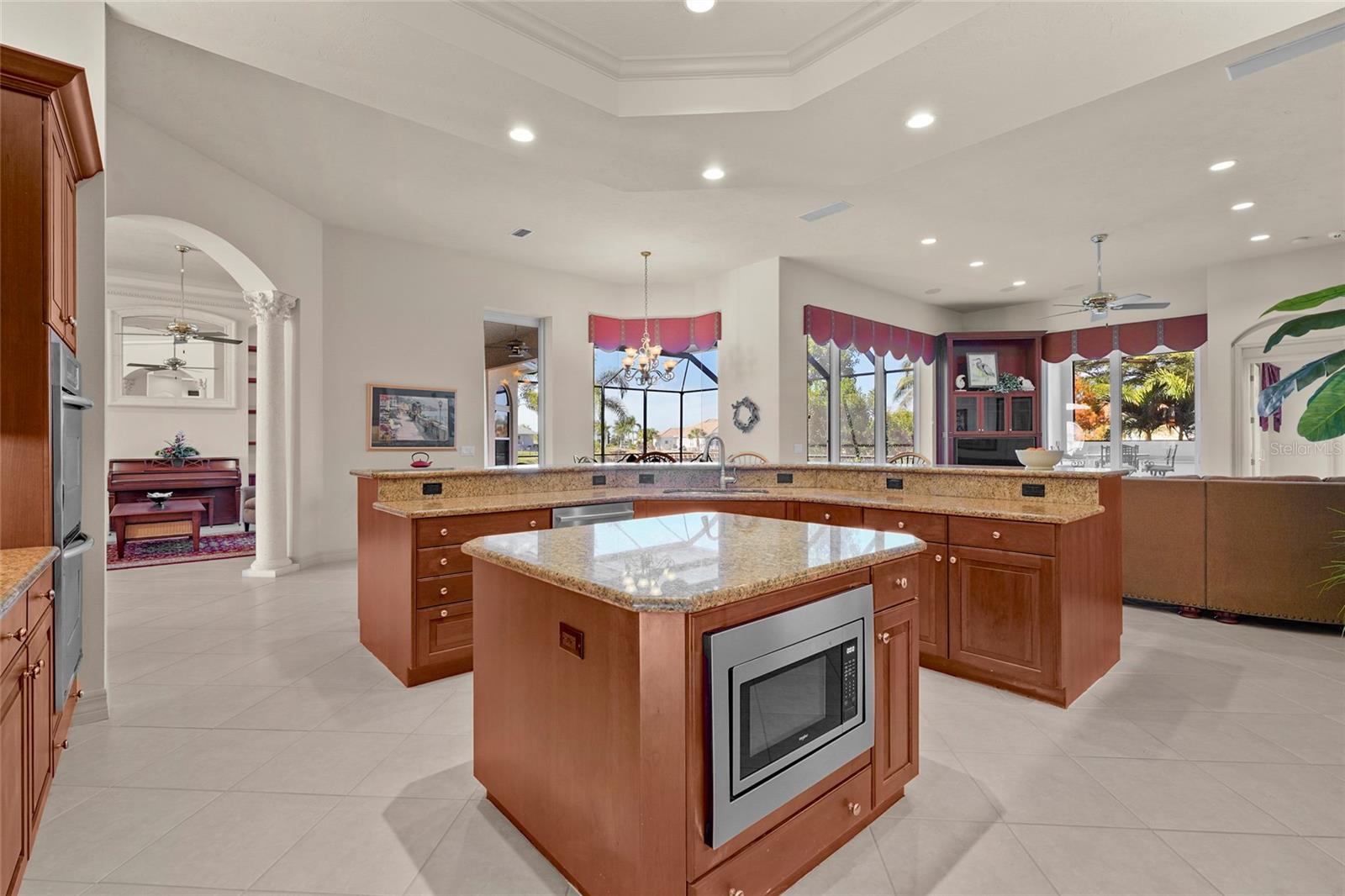 Image 30 of 87 For 6123 9th Avenue Circle Ne